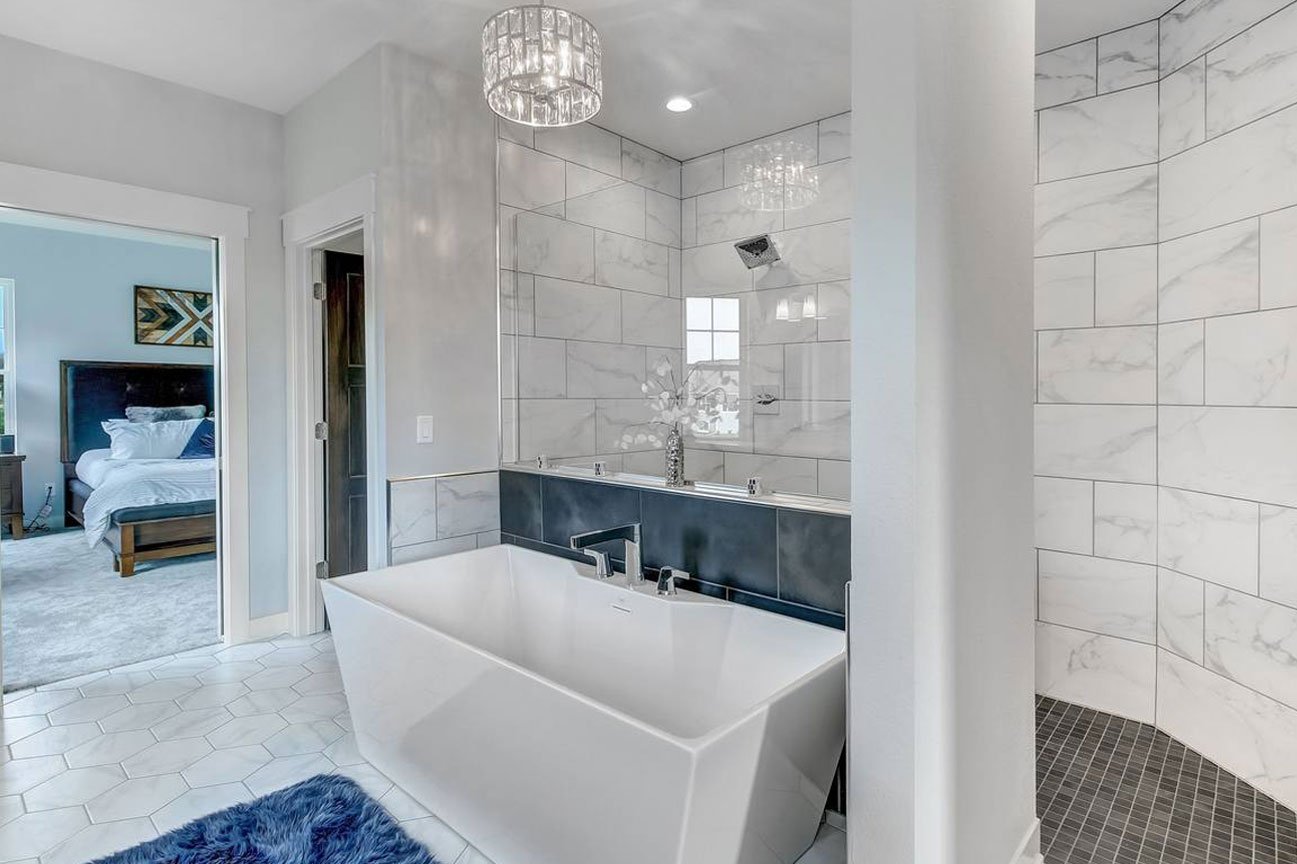 2019 Parade Home Soaker tub